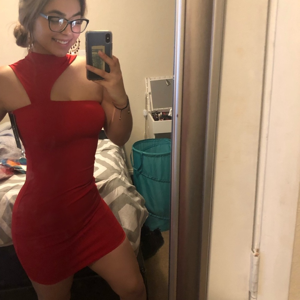 Fashion nova dress. Wore only once. Size medium. In perfect condition.